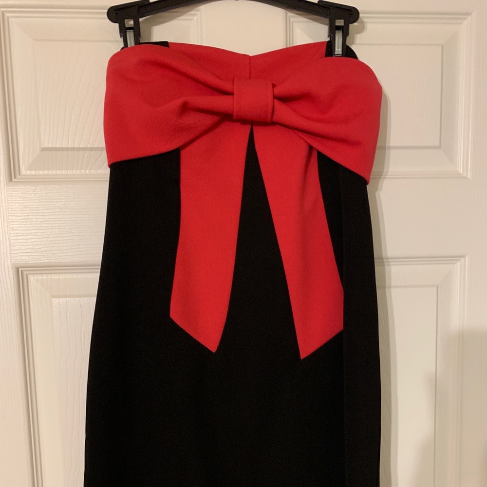Black and pink bow dress